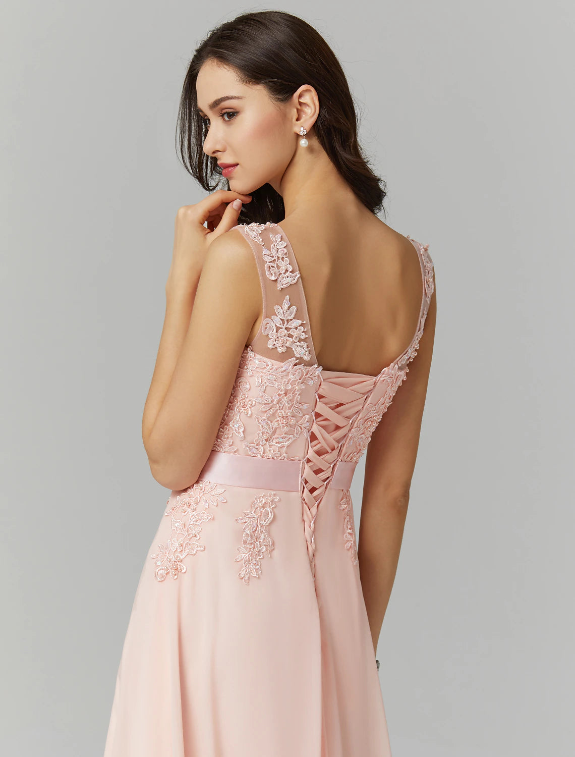 Wholesale A-Line Evening Gown High Waisted Prom Dress Bridesmaid Wedding Guest Chiffon Floor Length Sleeveless Illusion Neck Georgette with Appliques